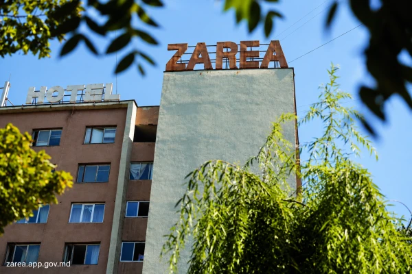 Государство снова не смогло продать гостиницу Zarea. Почему приватизация затянулась на десятилетия?
