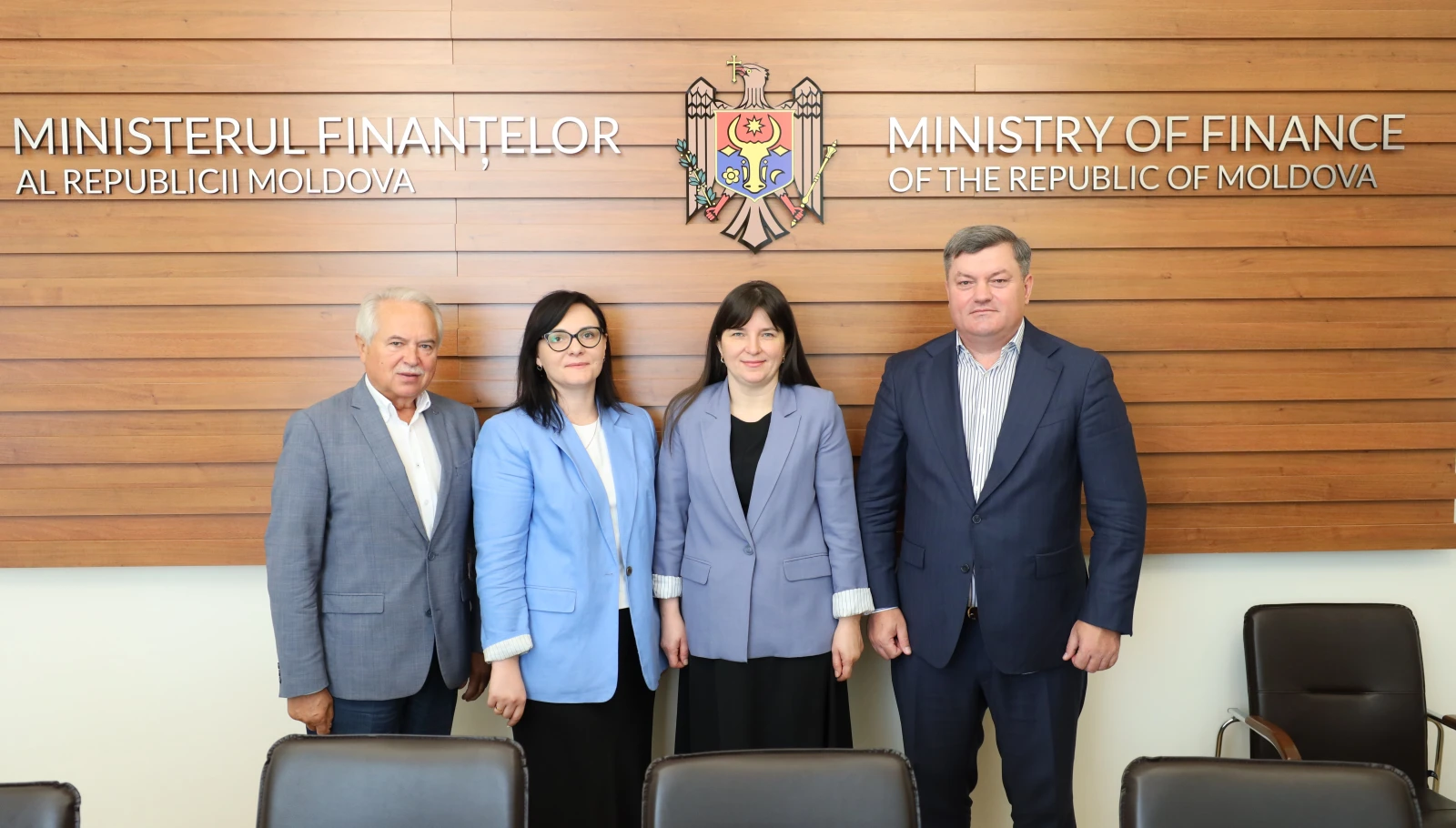 Ministrul Finanțelor a discutat cu sindicatele despre majorarea salariului minim și combaterea economiei subterane