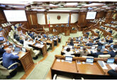 Парламент Молдовы одобрил в первом чтении поправки в Закон о госбюджете на 2021 г., предусматривающие рост доходов и расходов, сокращение дефицита.