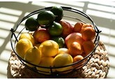 Ученым удалось продлить свежесть фруктов вне холодильника
