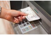 Cea mai puternică economie a lumii are probleme. O treime din populaţia sa nu ştie cum să se mai descurce cu banii până la finalul lunii şi se îngroapă în datorii