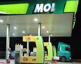 Ungaria, a doua țară din UE care plafonează tarifele carburanților. Viktor Orban anunță noul „preț protejat”