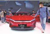 Maşinile electrice chinezeşti vor acapara o cotă mai mare din piaţa europeană, fiind aduse cu nave noi uriaşe