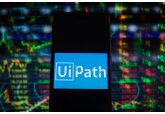 Bursă. Business internaţional. Acţiunile UiPath s-au dublat în 2023. Plus 30% de la raportare