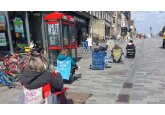 Femeia care a construit armata de cusători de stradă din Edinburgh