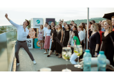 Apus, muzică live și atmosferă colorată: maib și agenții imobiliari au celebrat parteneriatele de succes 