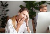 Врач объяснила феномен заразительной зевоты