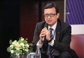 Investițiile grupurilor internaționale pe piața bancară a Moldovei promovează introducerea de noi tehnologii, produse și servicii, crește eficiența sectorului bancar, stimulează concurența și impune modifcări piața bancară, care se modernizeze rapid, susține Octavian Armașu.
