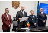 Contracts were signed in Chisinau on February 7 to develop feasibility studies for the construction of 4 new bridges over the Prut River for a total amount of RON 4.4 million