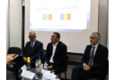 Peste 120 de antreprenori din Republica Moldova și România au participat la Forumul de afaceri moldo-român, organizat la Chișinău în cadrul celei de-a XXI-a ediții a Expoziției Naționale &quot;Fabricat în Moldova&quot;. 