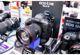 Canon и Nikon прекратят выпуск зеркальных камер