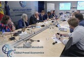 Banca Mondială: Economia Moldovei continuă să crească, însă într-un ritm mai lent decât se preconiza inițial, iar în urma creșterii bruște a prețurilor la petrol și gaze cauzată de conflictul din Orientul Mijlociu, inflația a crescut din nou, ajungând la 6,8% în aprilie 2026 și depășind limita superioară a intervalului țintă  