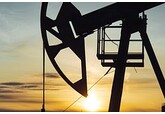 Миру спрогнозировали снижение вложений в нефтедобычу