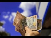 Pentru a face față traiului tot mai scump, românii au preferat să taie din cheltuielile cu asigurările, sănătatea și educația