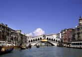 Un oraş turistic important va impune o taxă de vizitare. Suma pe care o vor plăti turiştii din 2022