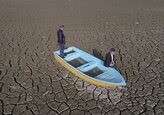 Investitorii americani au început să parieze pe apă, aşa cum fac cu aurul sau petrolul. Experţii se tem de excese pentru profit şi speculă: Schimbările climatice, secetele, creşterea populaţiei şi poluarea probabil că vor face din problemele penuriei de apă şi preţurilor acesteia subiecte de discuţii încinse în următorii ani