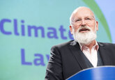 F. Timmermans: Va exista un fond social destinat tranziţiei energetice de 72 de miliarde de euro. O să fie al naibii de greu, dar nu ne permitem să nu facem asta. Nimeni nu va fi lăsat în urmă