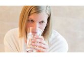 Врач рассказала о вреде стакана воды натощак