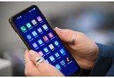 Приложения для экономии заряда смартфона могут не помочь, а помешать