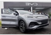 Китайский производитель электрокаров впервые обошел Tesla по выручке