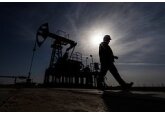 В падении цен на нефть увидели шанс для Европы и США