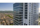 Intesa Sanpaolo finalizează achiziția First Bank, dublându-și prezența în România