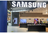 Samsung изобрела смартфон с прозрачным экраном
