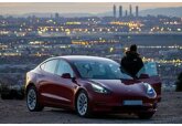 Tesla обновит свой самый дешевый автомобиль