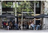 Starbucks renunță la politica „ușilor deschise” și va invita persoanele care nu cumpără nimic să plece