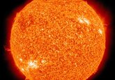 Землю накроет выброшенное с Солнца облако плазмы