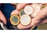 Record amount withdrawn from savings as cost of living crisis bites households
