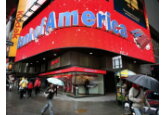 Băncile americane reintră prudent pe o piaţă care le-a adus pierderi dureroase în ultimul an