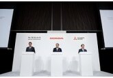 Названа возможная дата слияния Honda и Nissan