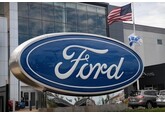 Ford anunță că va renunța la noua generație de mașini electrice pe care a plănuit-o ani de zile și va pune accentul pe autoturismele cu motor pe benzină și hibride