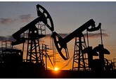 Цены на нефть приблизились к критичной для мировой экономики отметке