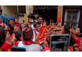 O fetiță de doi ani a fost aleasă ca noua zeiță vie a Nepalului, venerată de hinduși și budiști