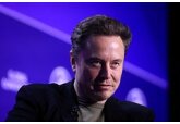 Регулятор США подал иск против Маска
