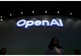 Principalul rival al OpenAI cere suspendarea tuturor cercetărilor în AI: Riscă să scape de sub control
