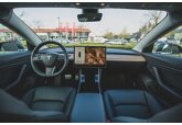 Tesla начнет следить за водителями через камеру
