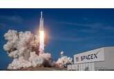 Elon Musk anunță că SpaceX se va concentra pe construirea unui oraș pe Lună cât mai rapid