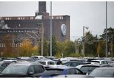 Шольц назвал предполагаемую причину закрытия заводов Volkswagen