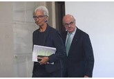Cele 3 lucruri care îi lipsesc monedei euro pentru a depăși ca importanță dolarul american, în viziunea șefei Băncii Centrale Europene