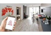 Cele mai populare regiuni pentru cazări prin Airbnb și Booking.