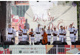 Premii pentru vinificatori, degustări specializate pentru vizitatori și program artistic de excepție, în prima zi a festivalului „DeVin&amp;DeGust”