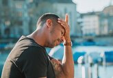 Ученые объяснили нетерпимость людей к бытовому шуму и чавканью