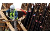 US jobs boom raises doubts about rate cuts