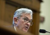 Şeful Fed dă deoparte temerile privind inflaţia şi menţine dobânzile în apropiere de zero
