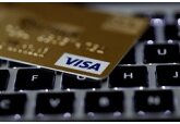 США собрались судиться с международной платежной системой