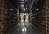 Pe măsură ce Amazon şi McDonald’s cresc salariile angajaţilor, micile businessuri americane se chinuie să ţină pasul. Companiile renunţă la investiţii şi refuză contracte în condiţiile în care concurează cu beneficiile de şomaj şi salariile oferite de marile firme