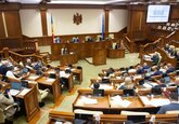 Парламент Молдовы на пленарном заседании в четверг обсуждает Программу деятельности правительства кандидата на пост премьер-министра Натальи Гаврилицы.